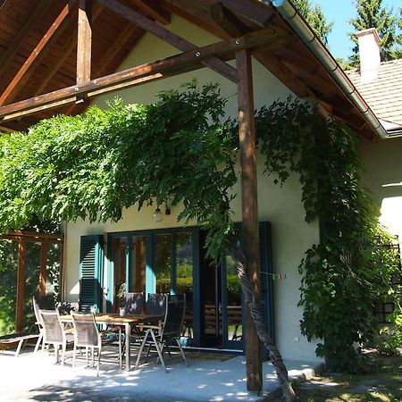 Haus Jana Villa Hermagor-Pressegger See Room photo